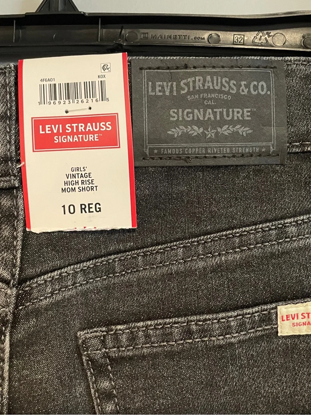 Levi Strauss Signature Girls' Vintage Black HighRise Cuffed Denim Shorts Size 10